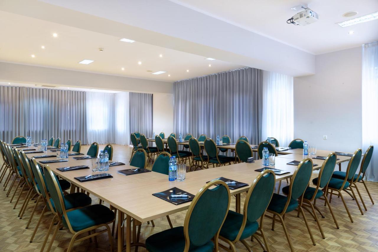 Tailor Hotel Sport & Conference Morąg Exterior photo